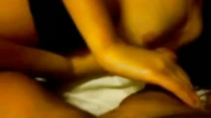 โซฟี เวก้า สาวร่าน โชว์ช่องคลอดให้ชายผิวขาว