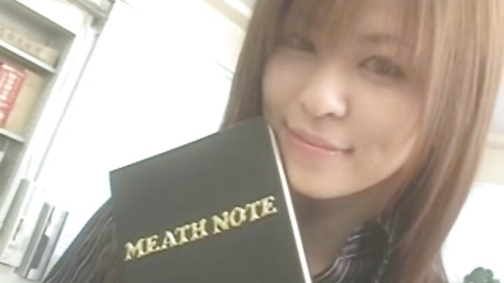 ชายผิวดำมีรอยสักร่วมเพศทางทวารหนักกับหญิงสาวผอมบาง