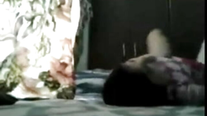 ชายที่หลั่งเร็วร่วมเพศกับหญิงวัยกลางคน ช่องคลอดของยาย