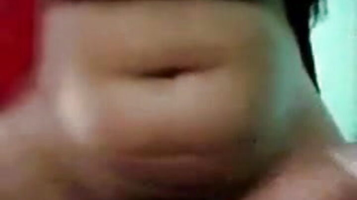 สาวรัสเซียปรนนิบัติชายหนุ่ม
