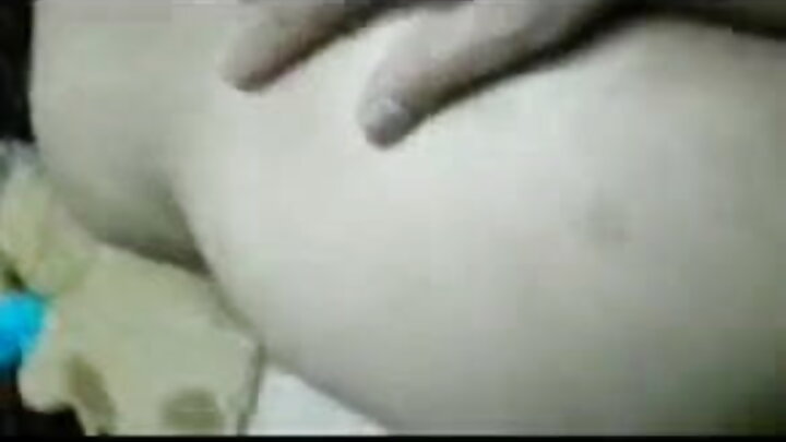 หญิงสาวผมบลอนด์น่ารักมีเพศสัมพันธ์กับครูของเธอ