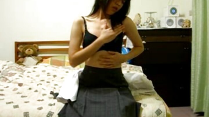 การอมอวัยวะเพศชายในภาษารัสเซียจากนักเรียนสาวสวย